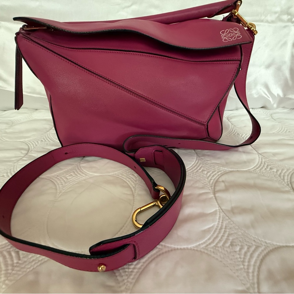 Loewe Fuchsia Puzzle Leather Shoulder Bag